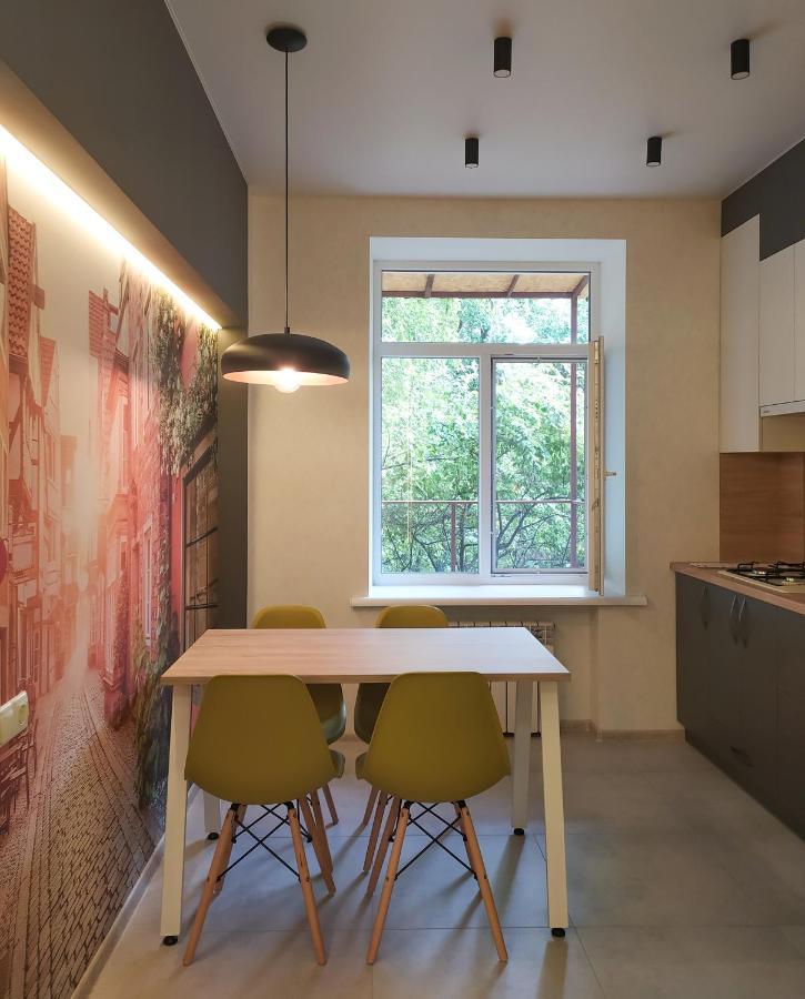 Nice And Plesant Apartments On Evropeyska St. 波尔塔瓦 外观 照片